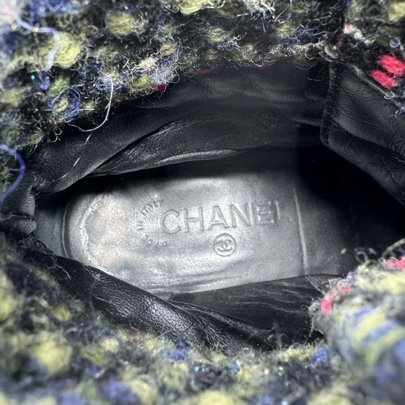 CHANEL Black Leather Tweed Combat Boots – Lace-Up – EU 40.5 - Picture 12 of 15